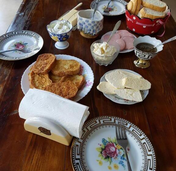 پانسیون Gios Guest House