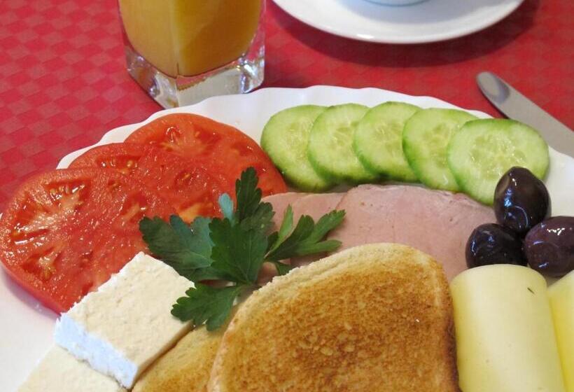 بنسيون Guest House & Bistro Lefterova