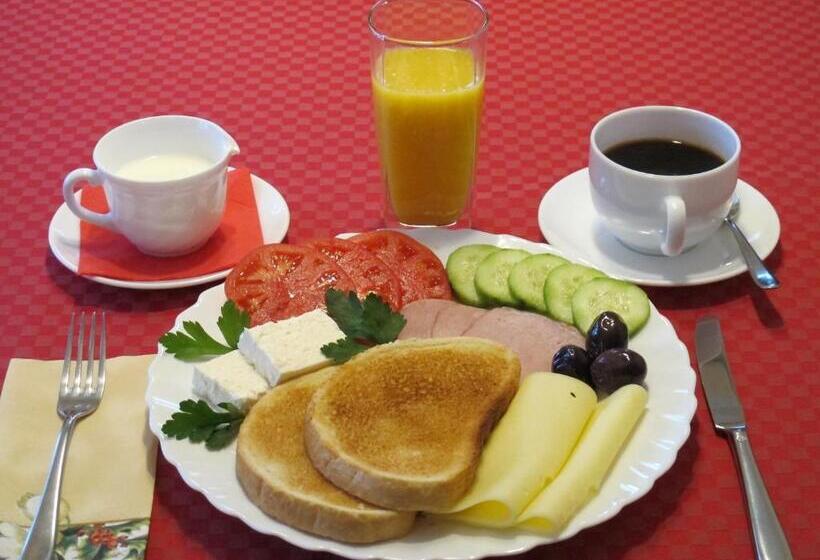 פנסיון Guest House & Bistro Lefterova