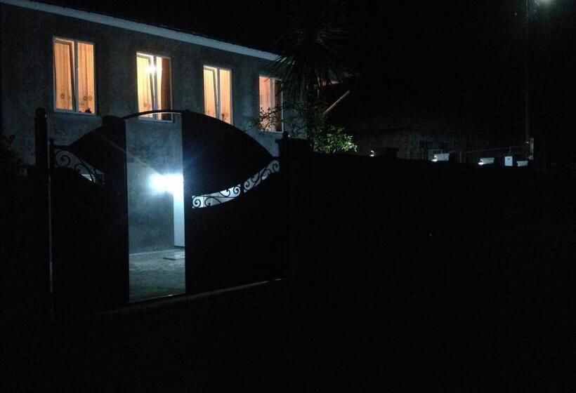 پانسیون Guest House Maxim