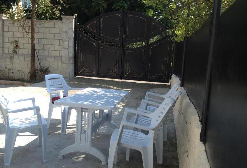 پانسیون Guest House Maxim