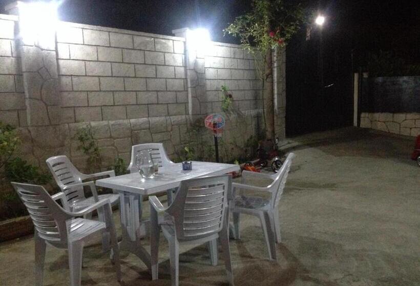 پانسیون Guest House Maxim