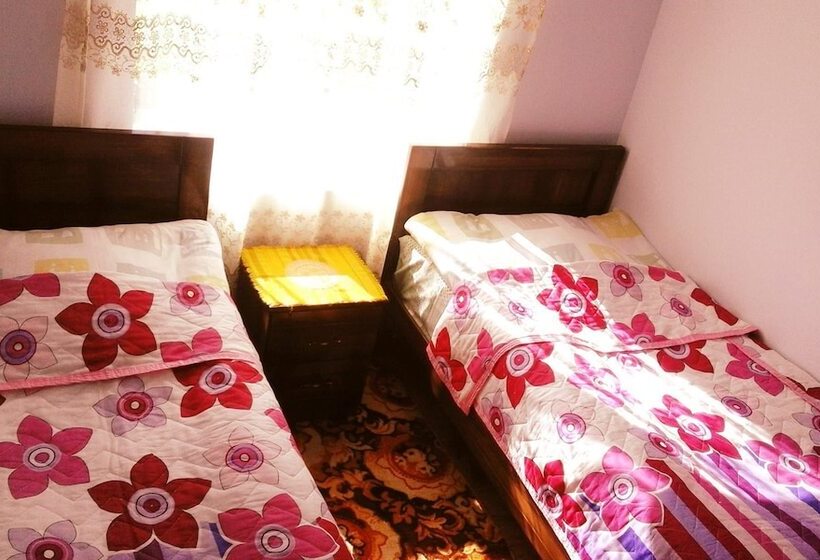 پانسیون Guesthouse Qaldea