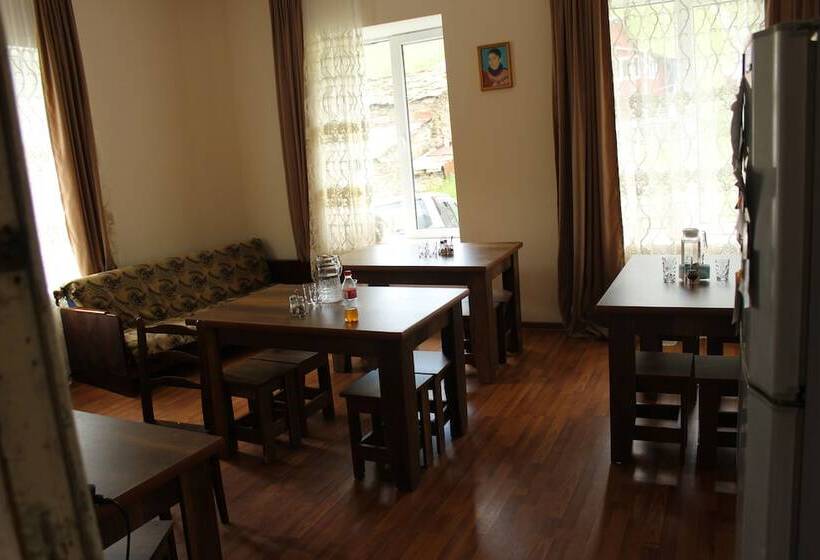 پانسیون Guesthouse Qaldea