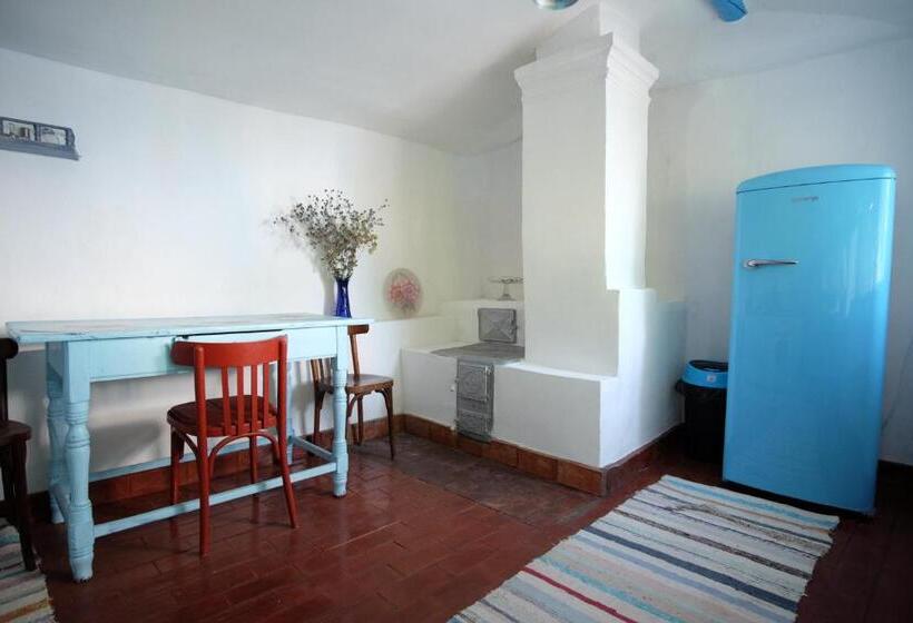 ペンション La Lipoveni