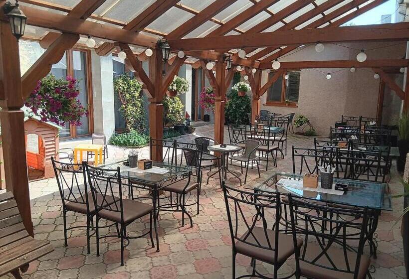 ペンション Penzión Contesa