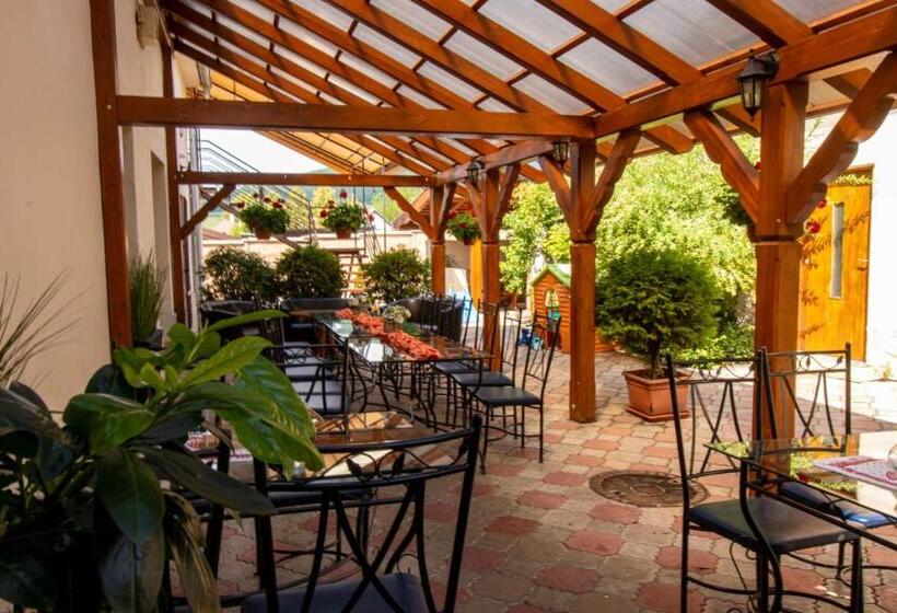 ペンション Penzión Contesa