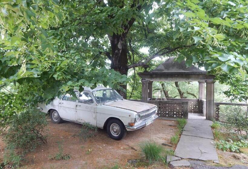 پانسیون Savanna House Jvari