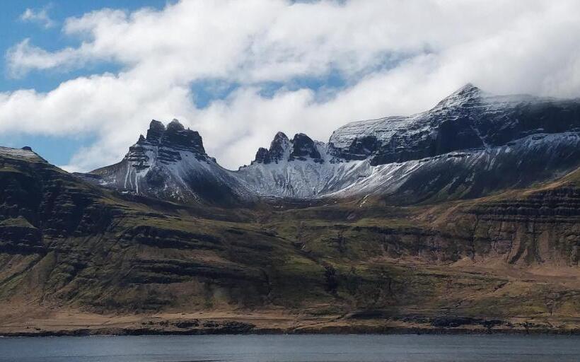 پانسیون Saxa Guesthouse