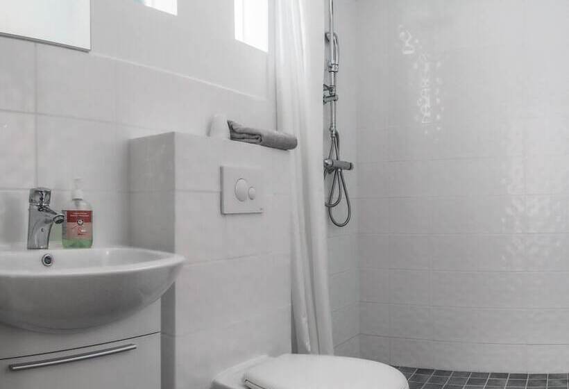 پانسیون Seydisfjördur Guesthouse