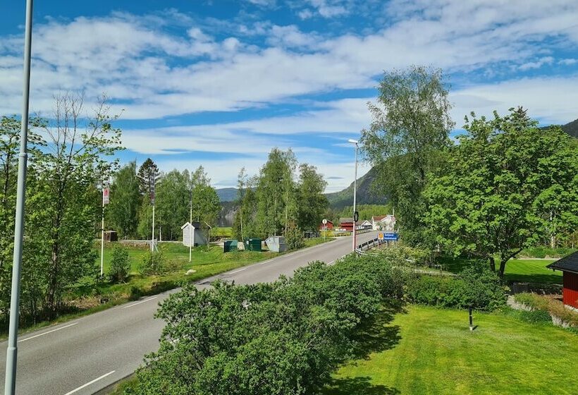 膳宿费 Solheim Overnatting