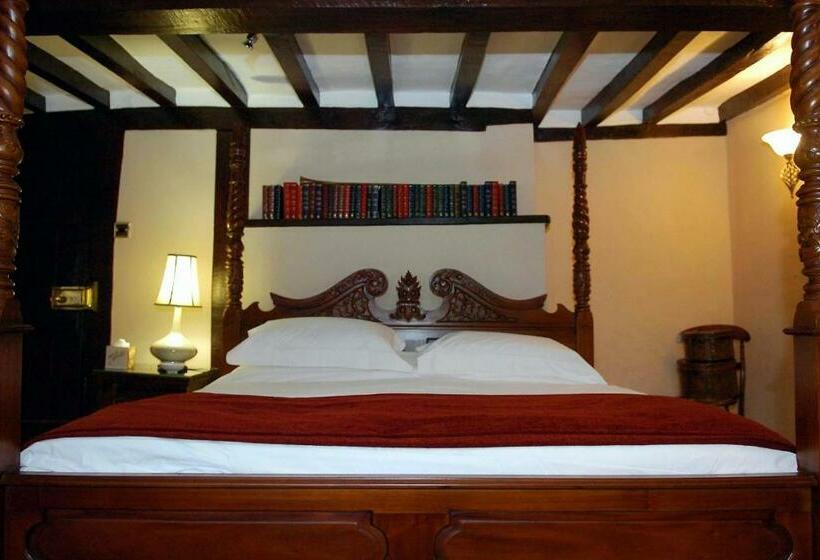 פנסיון The Old Hall Country House