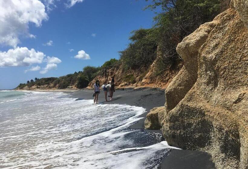 پانسیون Vieques Good Vibe Guest House
