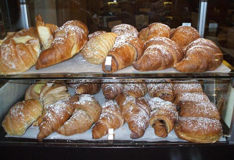 פנסיון Villa Tivoli