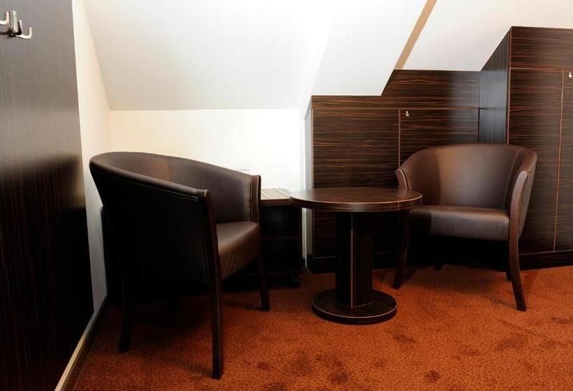 پانسیون Wellness Penzion Kroměříž   Zlobice