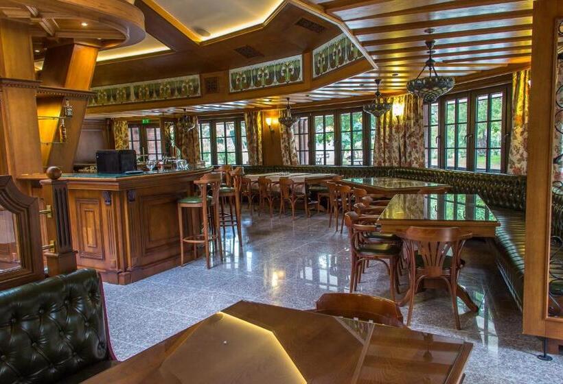 אתר נופש Park Hotel Izvorite