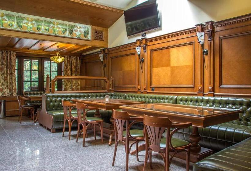 אתר נופש Park Hotel Izvorite