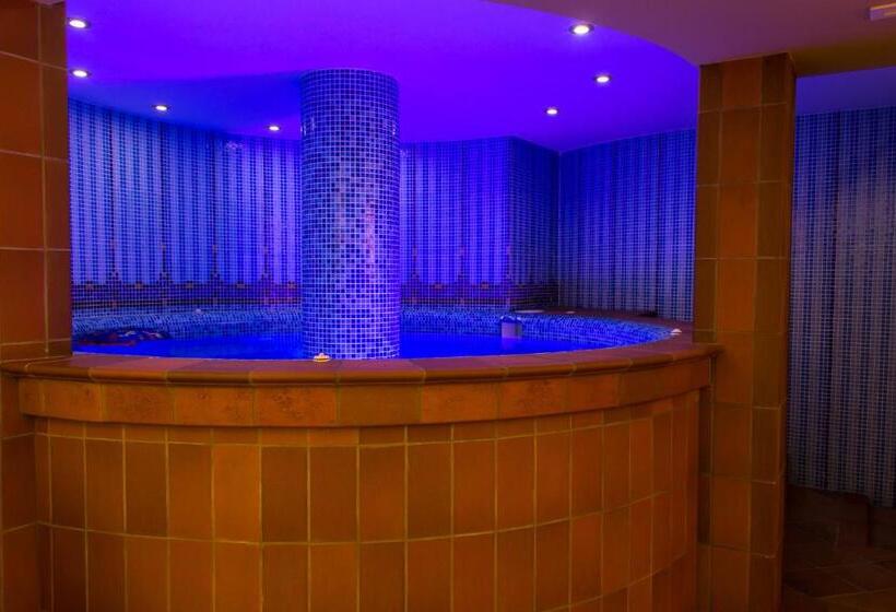 אתר נופש Park Hotel Izvorite