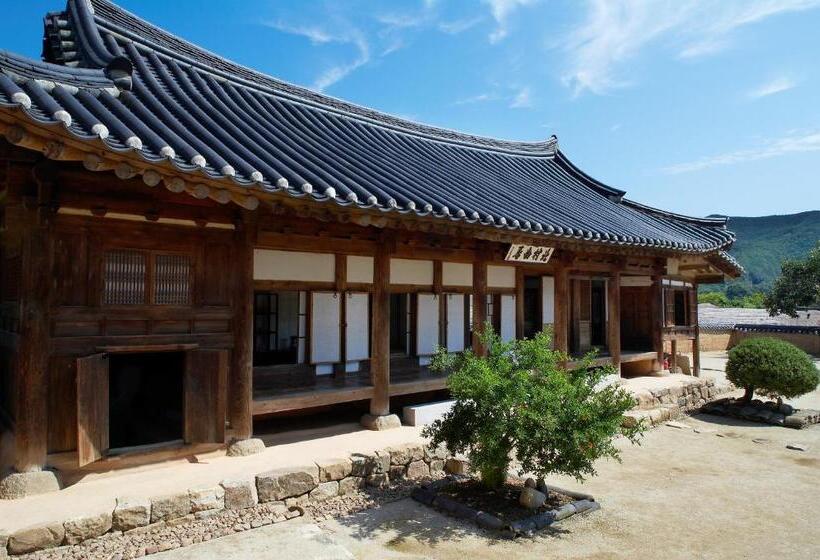 צימר Bukchondaek