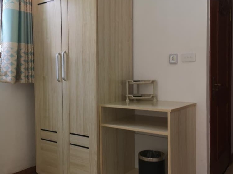 تختخواب و صبحانه City Apartment