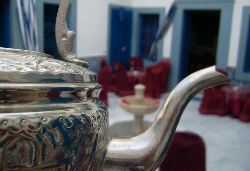 تختخواب و صبحانه Dar Baaziz