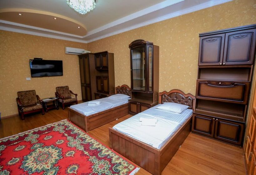 تختخواب و صبحانه Kurush