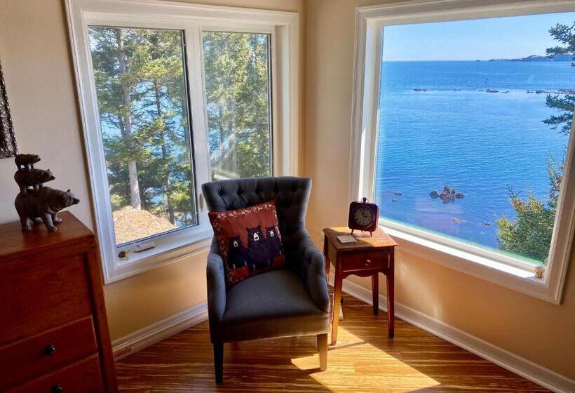 Goldilocks Bed & Breakfast