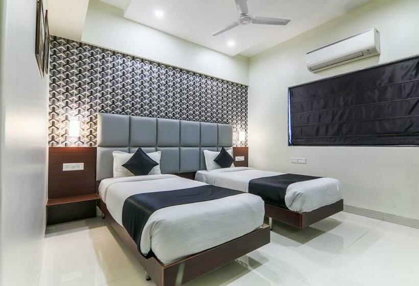 Magnus Square Business Hotel Near Pune Airport