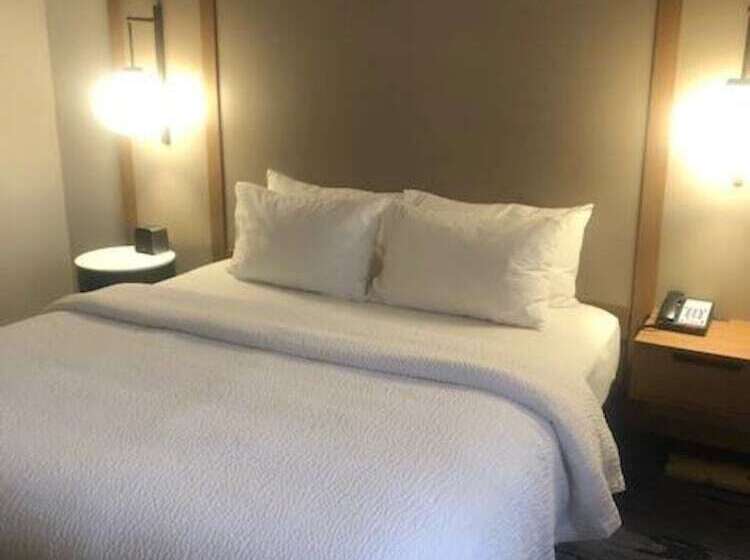 فندق Fairfield Inn & Suites Franklin