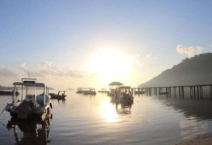 فندق Genta Villa Ceningan