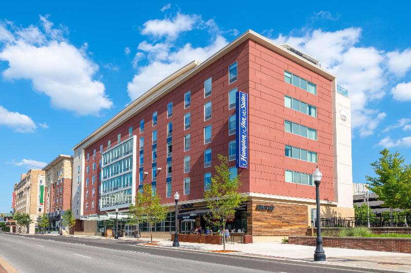 هتل Hampton Inn & Suites Fort Wayne Downtown