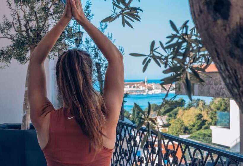 ホテル Iberostar Waves Slavija