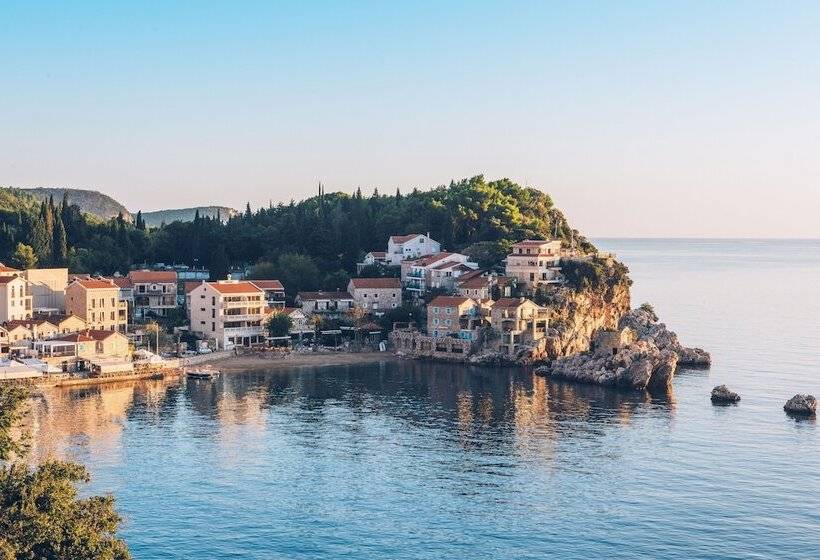 ホテル Iberostar Waves Slavija