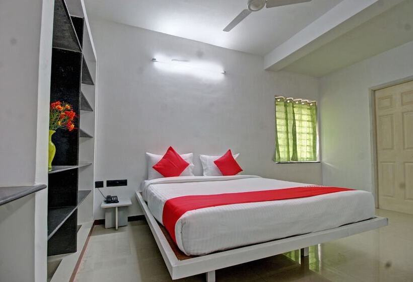 هتل Oyo 28223 Sri Sharu Enclave