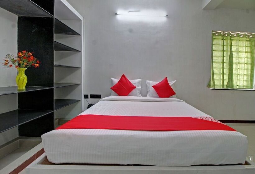 هتل Oyo 28223 Sri Sharu Enclave