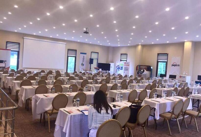 هتل Park Polonezkoy