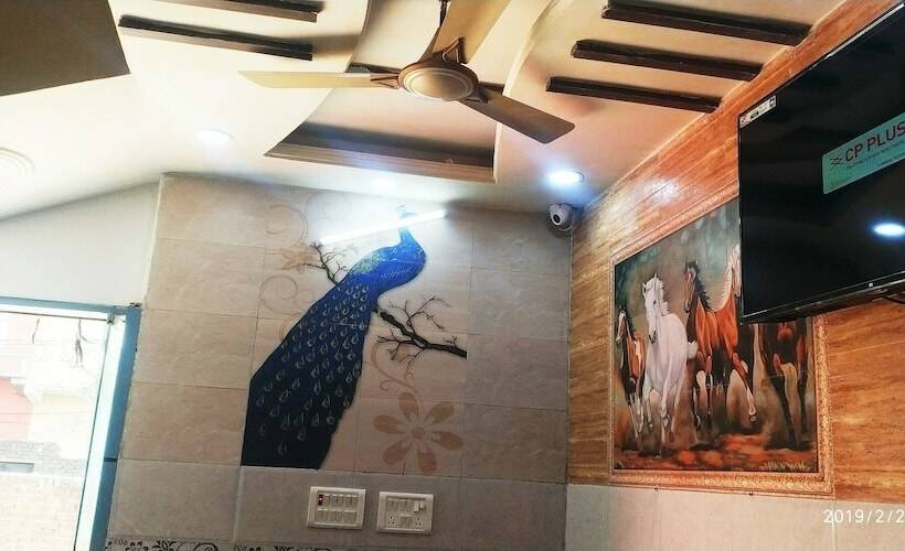 Oyo 28331 Hotel Keshava Unit Of Ghaziabad Inn