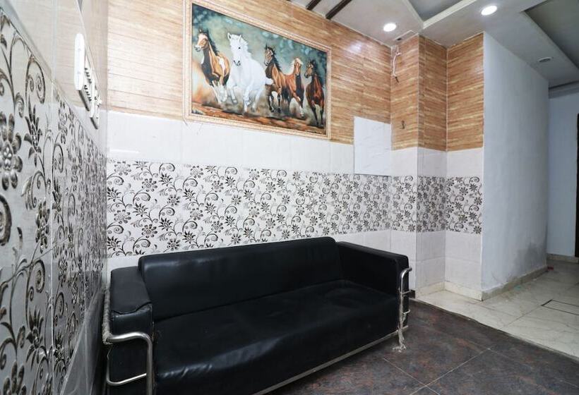 Oyo 28331 Hotel Keshava Unit Of Ghaziabad Inn