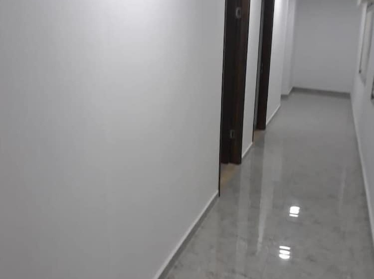 تختخواب و صبحانه Chez William