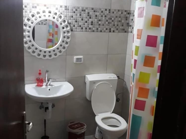 تختخواب و صبحانه Chez William