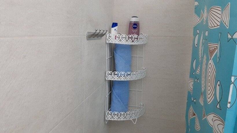 تختخواب و صبحانه Chez William