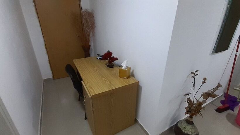 تختخواب و صبحانه Chez William