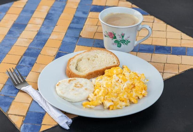 Отель Ayenda Guadalupe