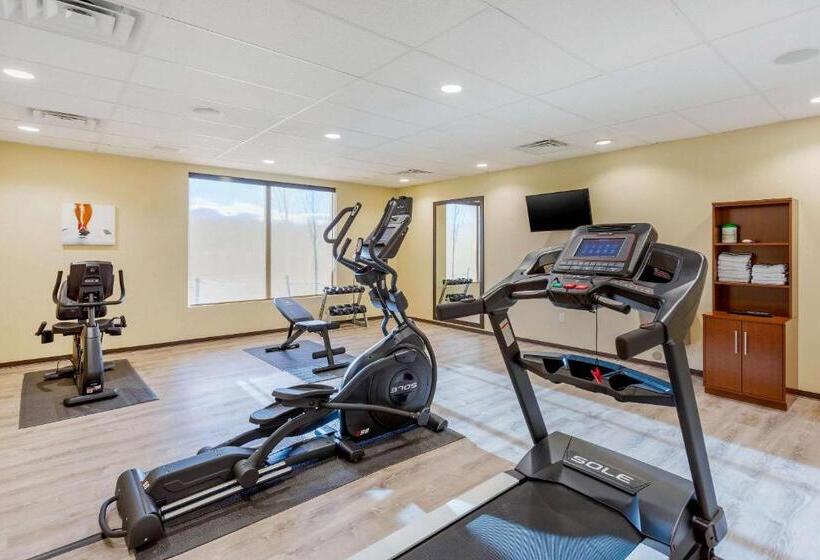 فندق Comfort Suites Burlington Near I 5