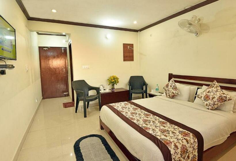 בית מלון כפרי Green Roof