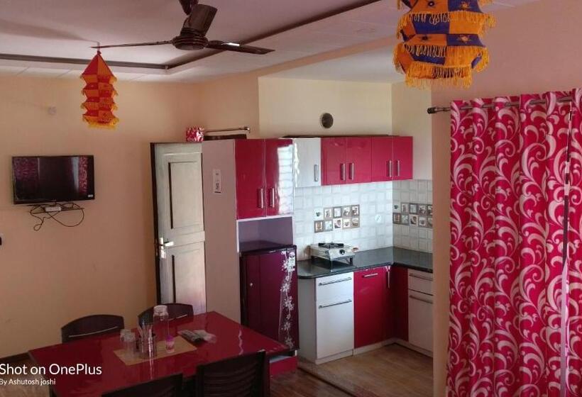 בית מלון כפרי Green Roof