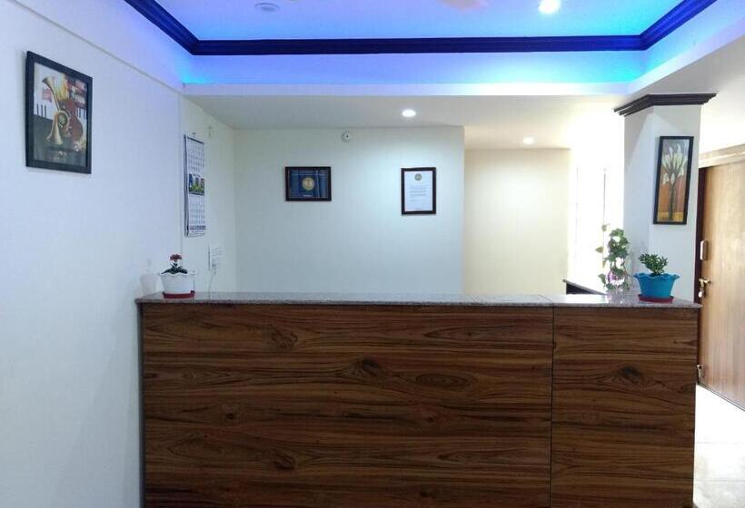 בית מלון כפרי Green Roof