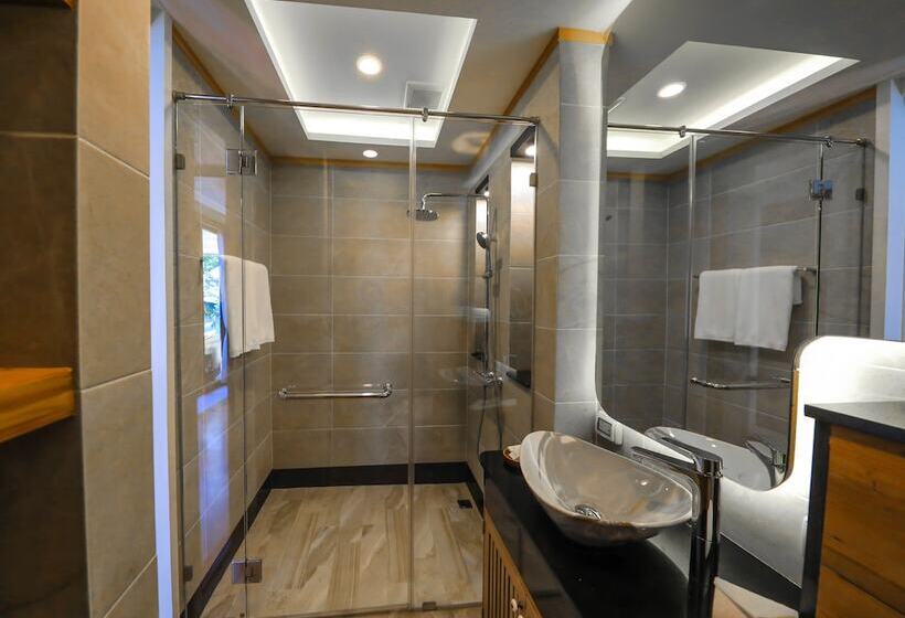 בית מלון כפרי Kundala Beach Resort Hua Hin