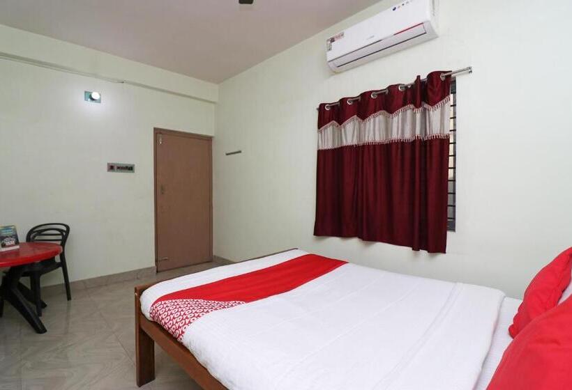 Super Hotel O Nandi Inn