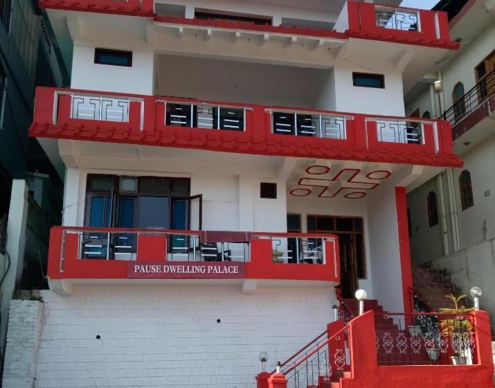 هتل Pause Dwelling Palace